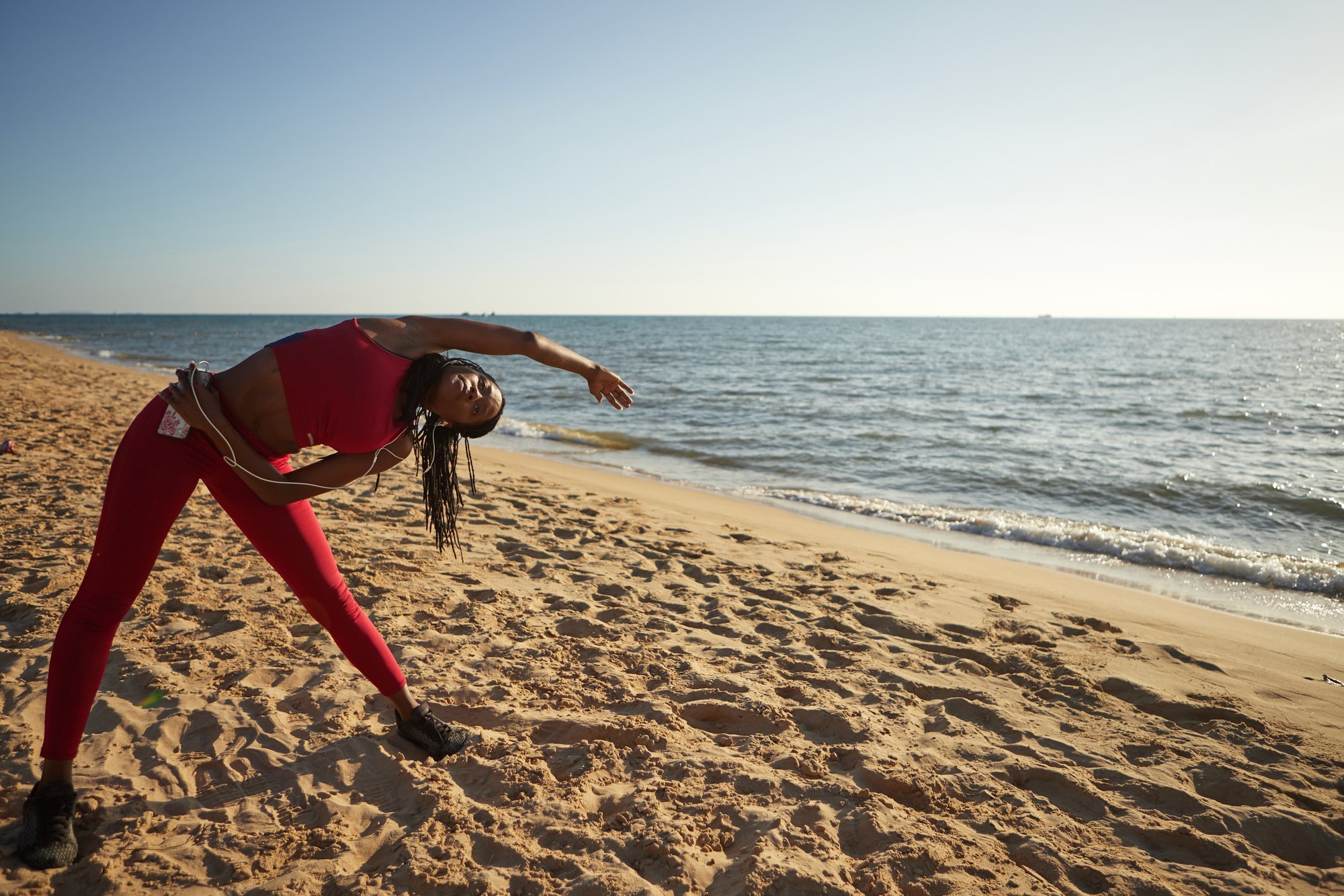 Woman_Doing_Exercising_At_The_Beach_original_977599 Woman_Doing_Exercising_At_The_Beach_original_977599